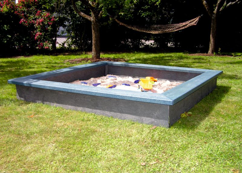 Sandkasse SAHARA 200 x 200 cm