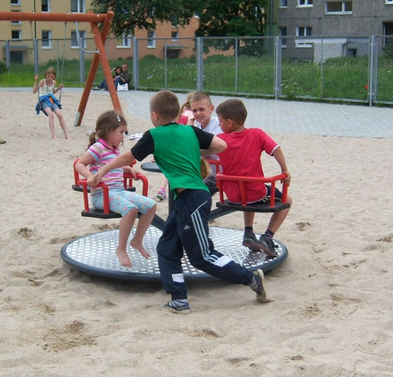 Karusell mistral 4  Ø 162cm pulverlakkert